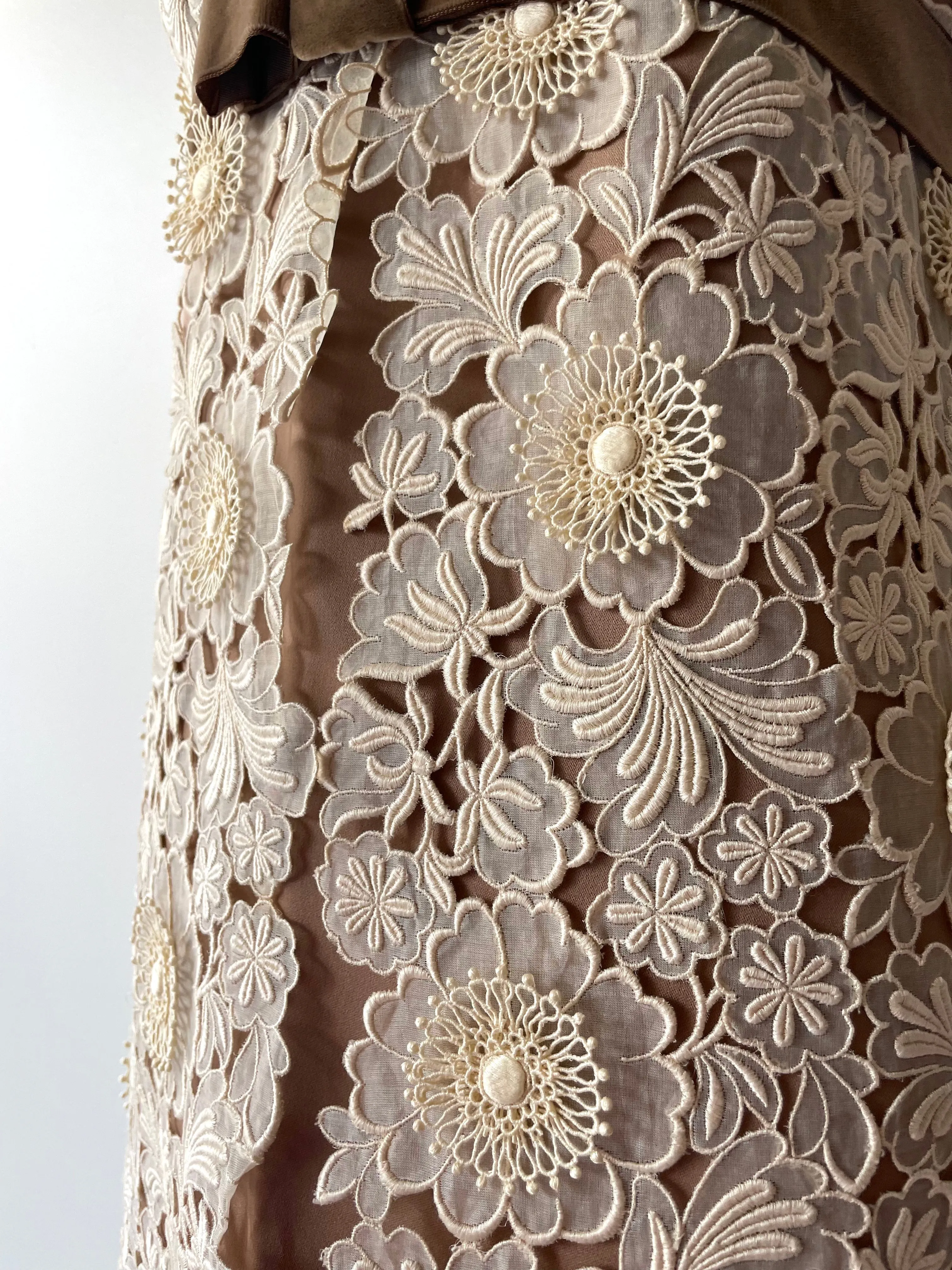 Cafe Au Lait Dress | 1960s