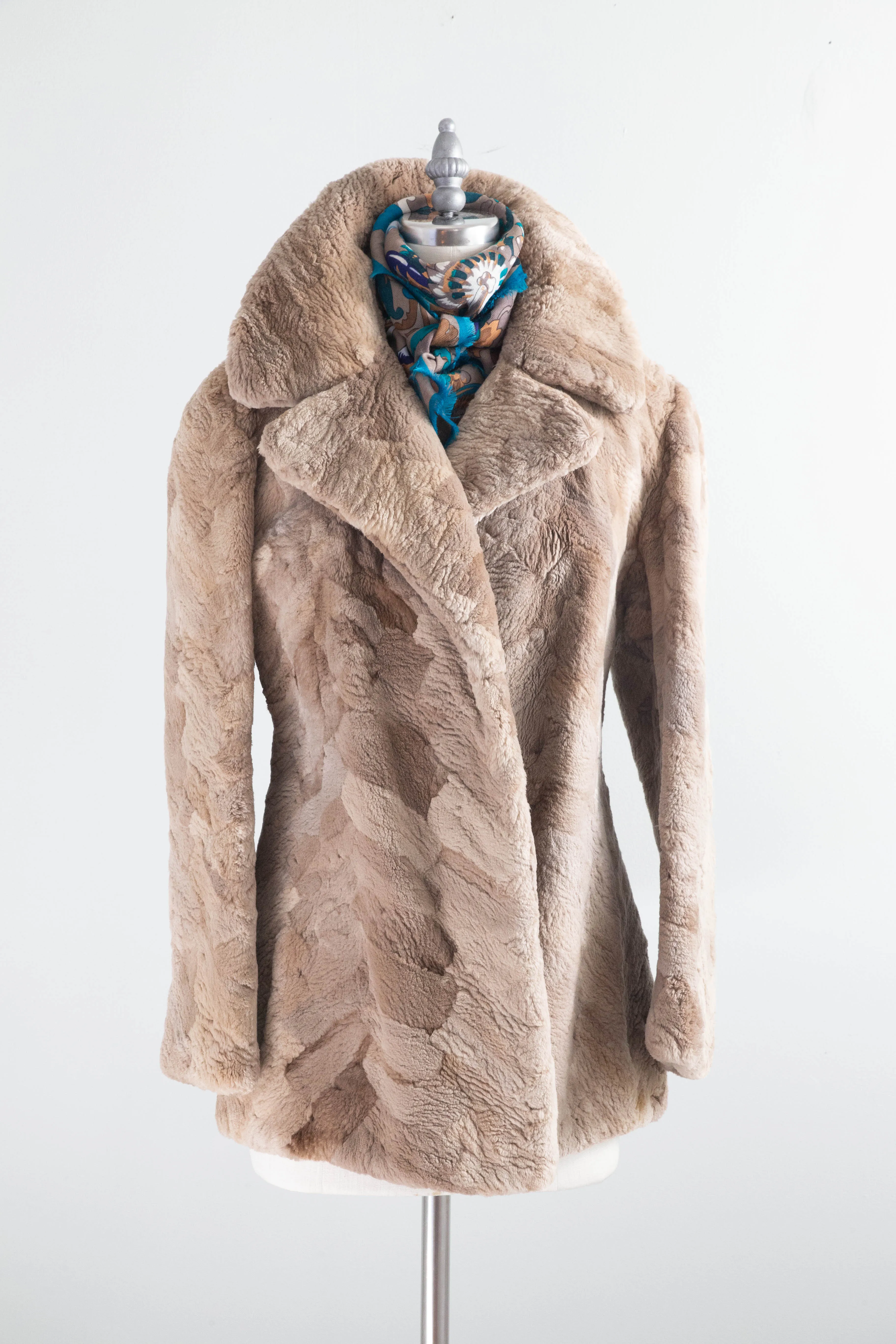 COZY & Chic 1960's Sheared Beaver Jacket From Bullocks / SM