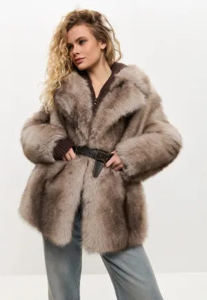 Elegant Brown Faux Fur Coat - Luxurious Winter Outerwear for Women - Brown