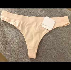 Fabletics Thong Underwear Sz Medium BNWT