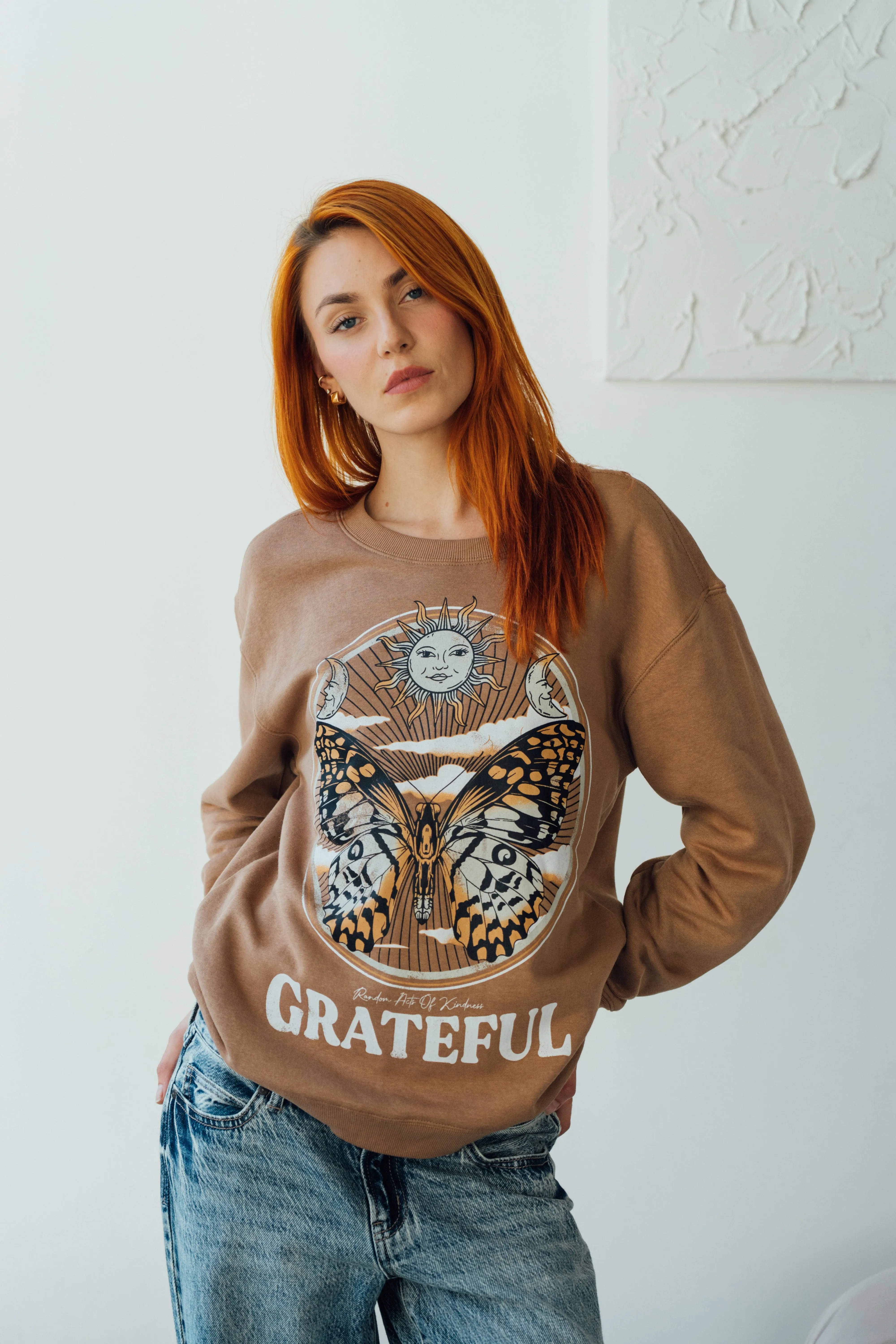 Grateful Vibes Crewneck Sweatshirt - Macchiato