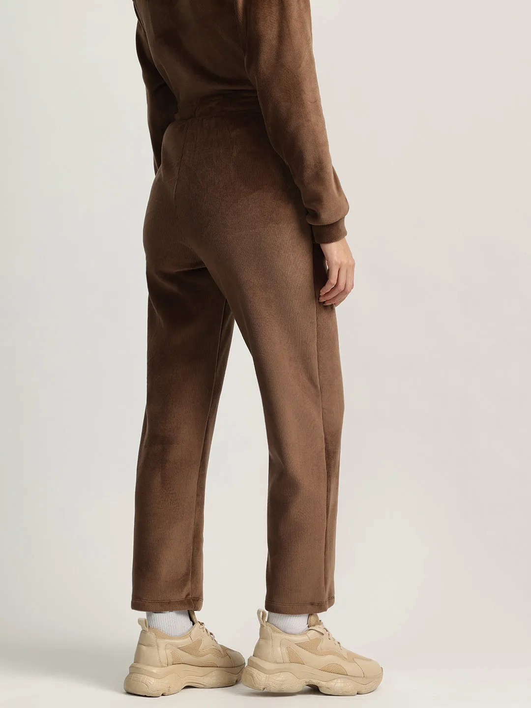 Iconic Women Brown Solid High-Rise Regular Fit Sweatpant