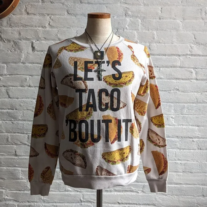 Retro Graphic Novelty Sweater ‘Let’s Taco Bout It’ Indie Slogan Sweatshirt Top