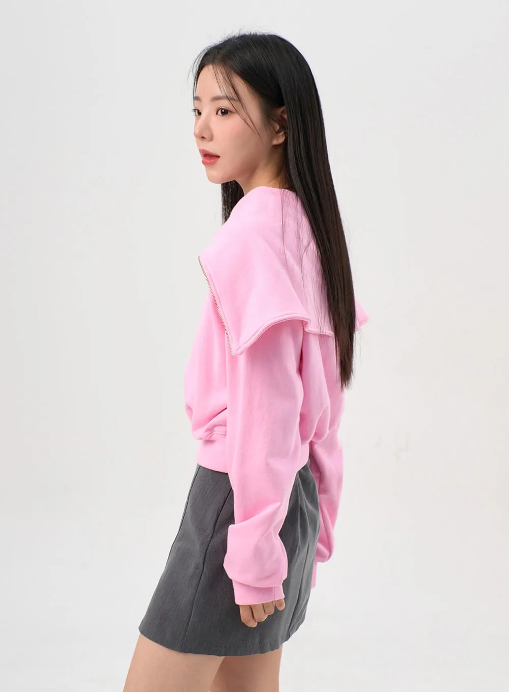 Wide Collar Half-Zip Sweatshirt OS302