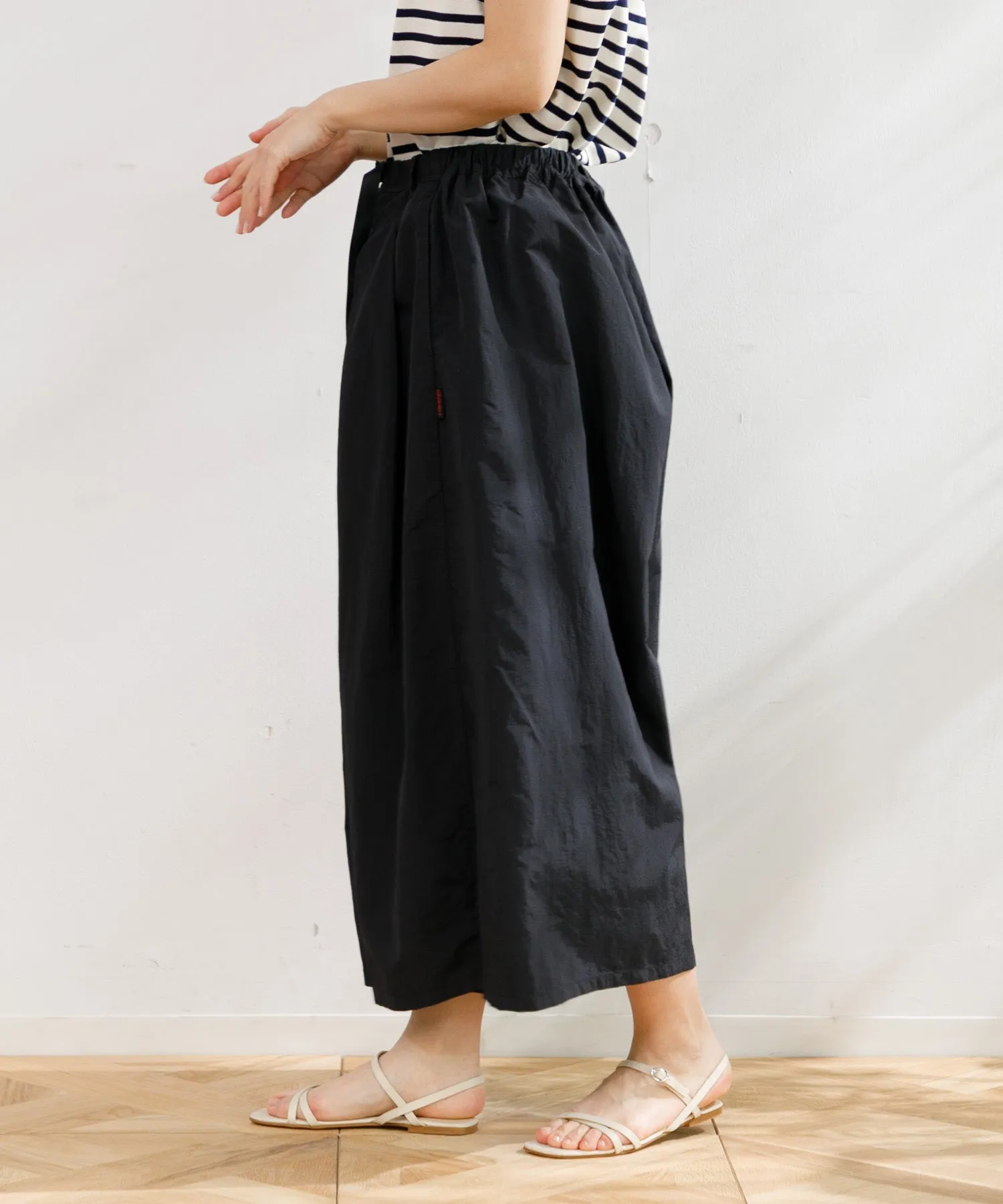 【WOMEN】GRAMICCI NYLON FLARE PANT